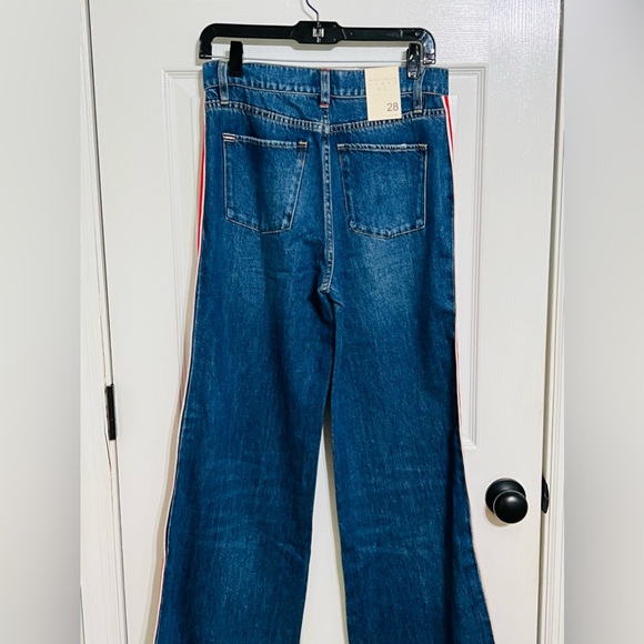 ALICE + OLIVIA WEEZY SIDE STRIPE JEAN. NWT. RETAIL 395 - Picture 11 of 14